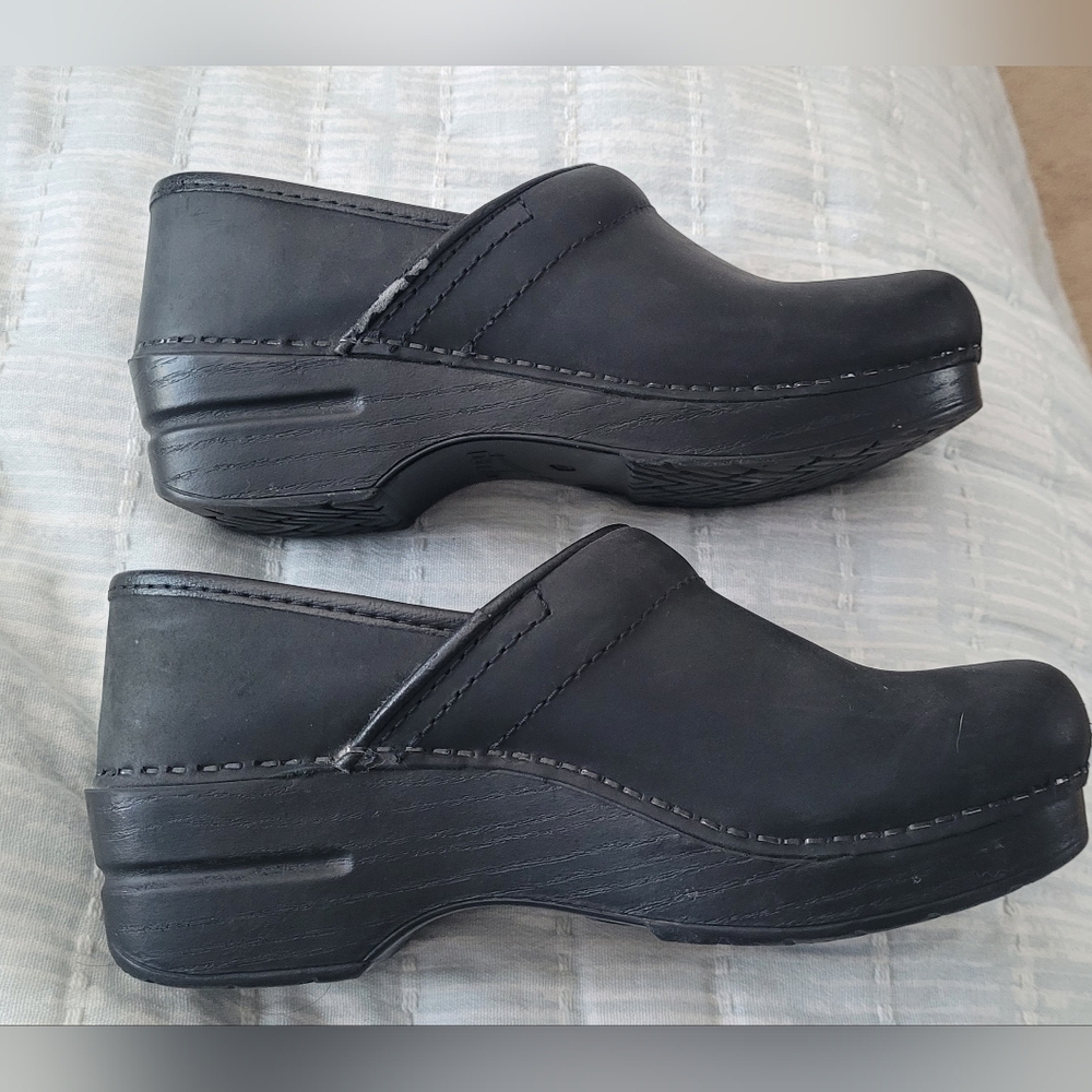 Dansko 36 Black Oiled - Picture 4 of 11